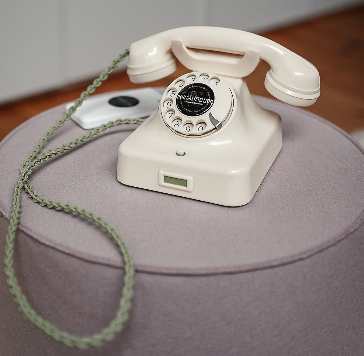 Vintage-Telefon Ivory auf einer Feier